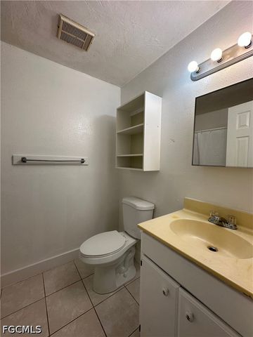 4425 Ruthann CT, North Fort Myers, FL 33917