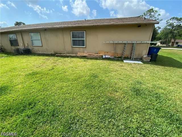 4425 Ruthann CT, North Fort Myers, FL 33917