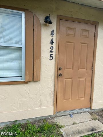 4425 Ruthann CT, North Fort Myers, FL 33917