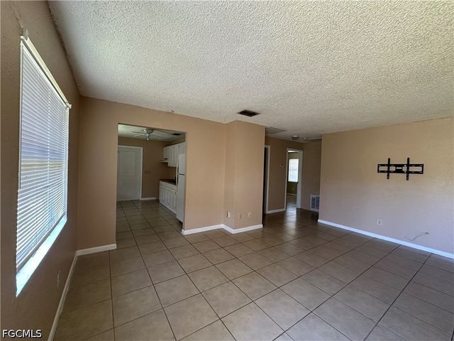 4425 Ruthann CT, North Fort Myers, FL 33917