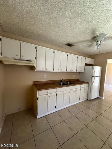 4425 Ruthann CT, North Fort Myers, FL 33917