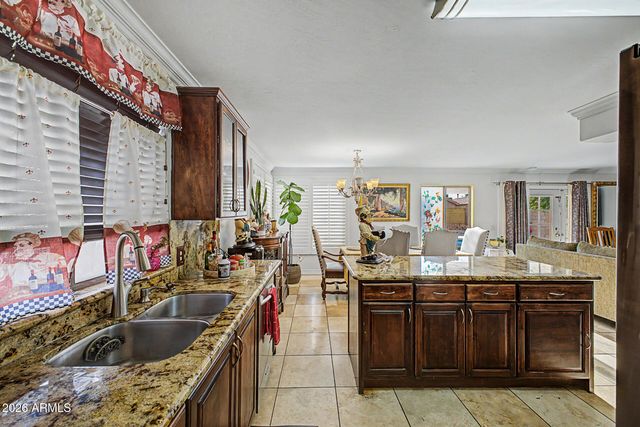 6814 N 77TH Avenue, Glendale, AZ 85303