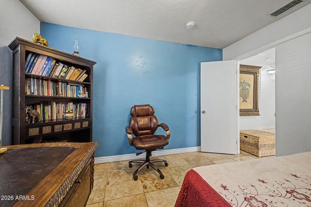 6814 N 77TH Avenue, Glendale, AZ 85303