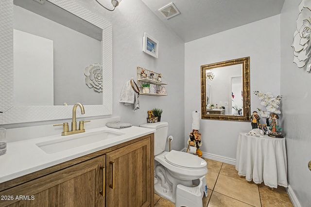 6814 N 77TH Avenue, Glendale, AZ 85303