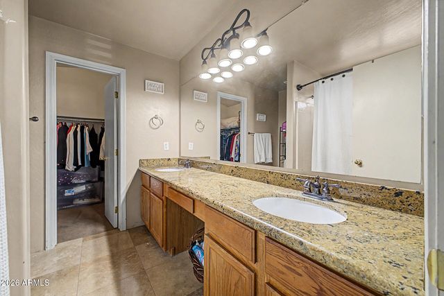 6814 N 77TH Avenue, Glendale, AZ 85303