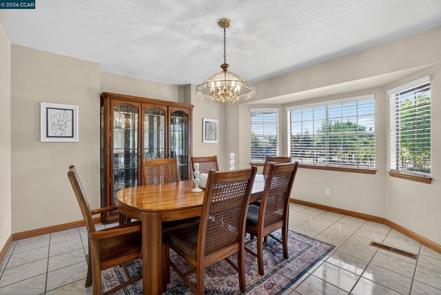 139 Loren Ln, Oakley, CA 94561