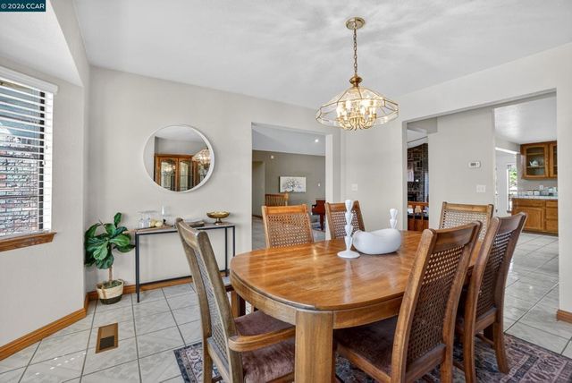 139 Loren Ln, Oakley, CA 94561