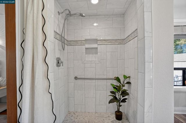 139 Loren Ln, Oakley, CA 94561