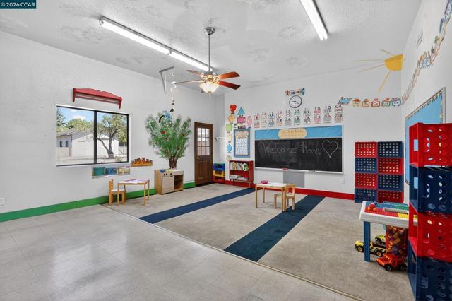 139 Loren Ln, Oakley, CA 94561