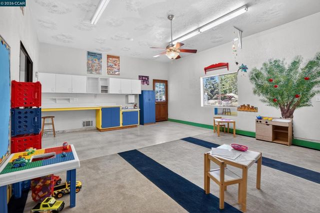 139 Loren Ln, Oakley, CA 94561