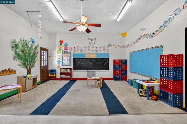 139 Loren Ln, Oakley, CA 94561