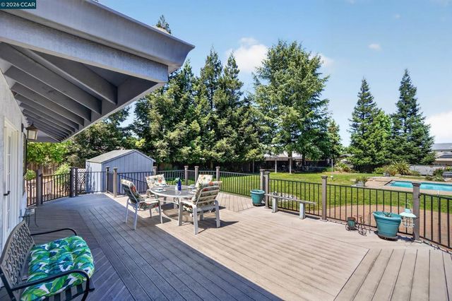 139 Loren Ln, Oakley, CA 94561