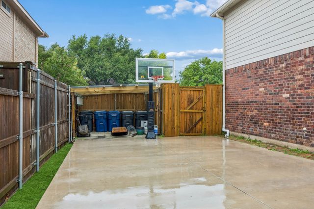 2810 Rosewood Boulevard, Mckinney, TX 75071