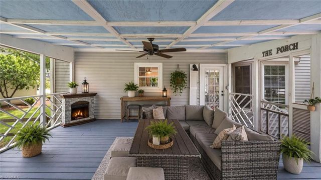 3819 Oak Forest Drive, High Point, NC 27265