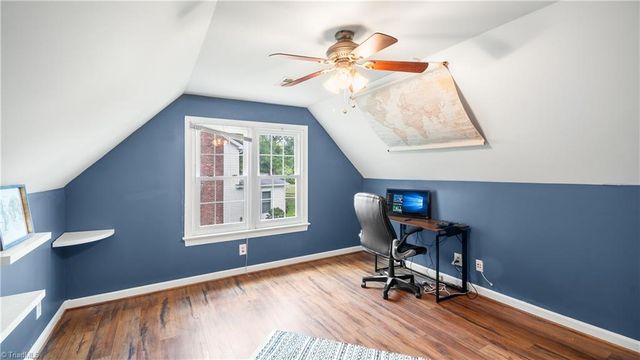 3819 Oak Forest Drive, High Point, NC 27265