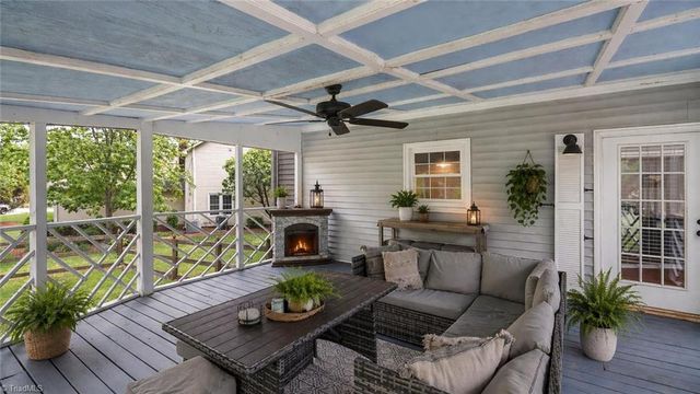 3819 Oak Forest Drive, High Point, NC 27265
