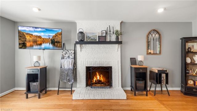 3819 Oak Forest Drive, High Point, NC 27265