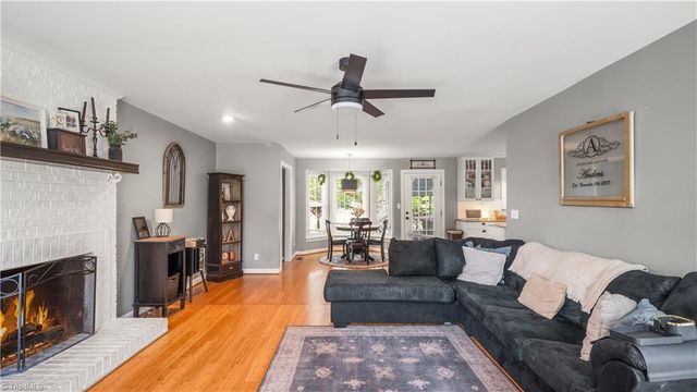 3819 Oak Forest Drive, High Point, NC 27265