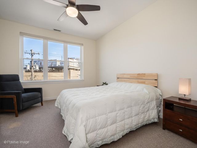 2733 N Lincoln Avenue C, Chicago, IL 60614