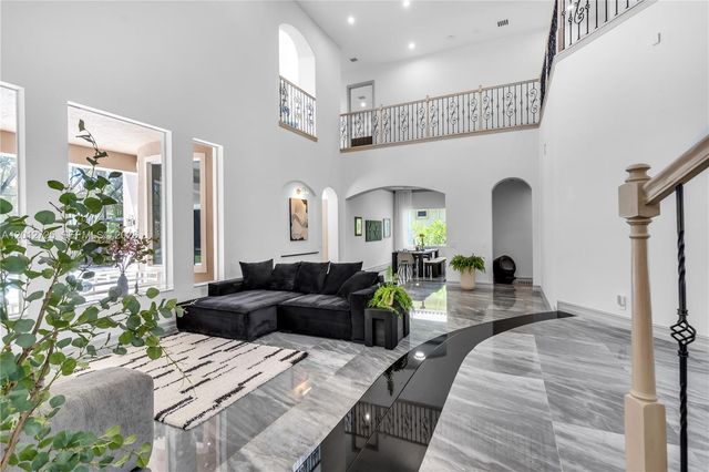 6803 NW 116th Avenue, Parkland, FL 33076