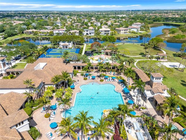 6803 NW 116th Avenue, Parkland, FL 33076
