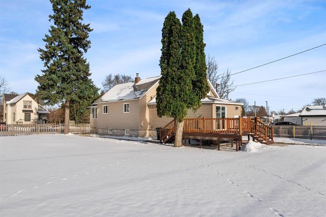 1011 14TH AVENUE, Menomonie, MI 49858