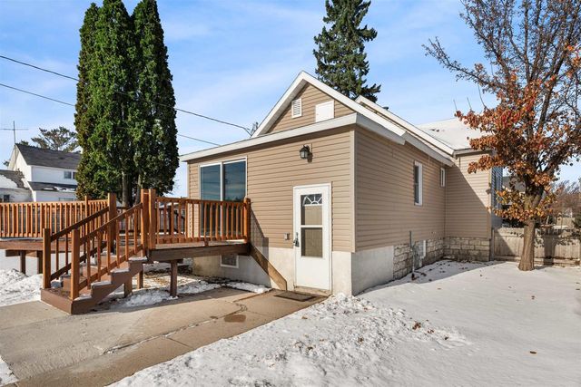 1011 14TH AVENUE, Menomonie, MI 49858