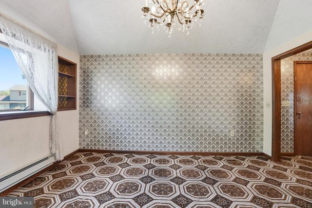 945 WILLIAMS AVE, Walnutport, PA 18088