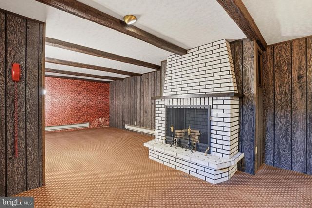 945 WILLIAMS AVE, Walnutport, PA 18088