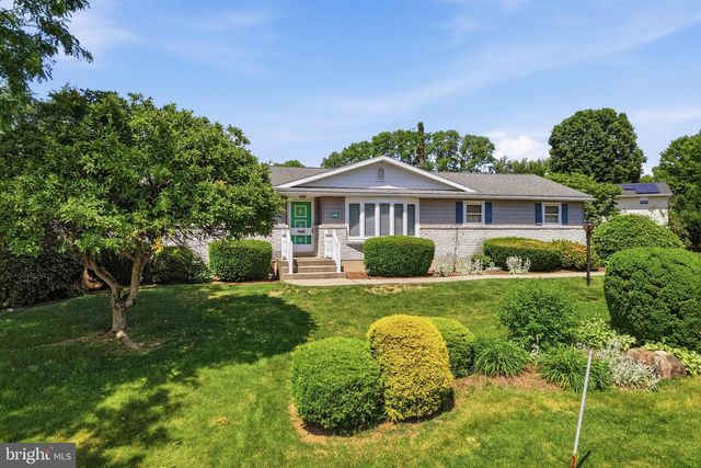 945 WILLIAMS AVE, Walnutport, PA 18088