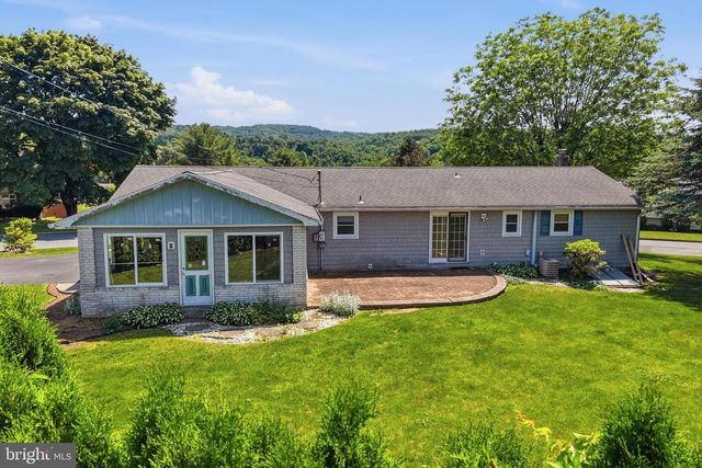 945 WILLIAMS AVE, Walnutport, PA 18088