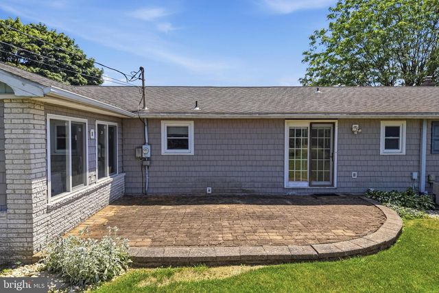 945 WILLIAMS AVE, Walnutport, PA 18088