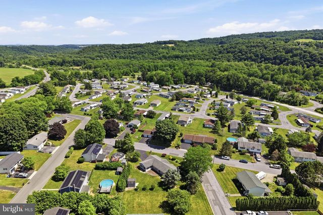 945 WILLIAMS AVE, Walnutport, PA 18088