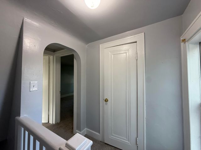 26 Edna Avenue, Pontiac, MI 48341