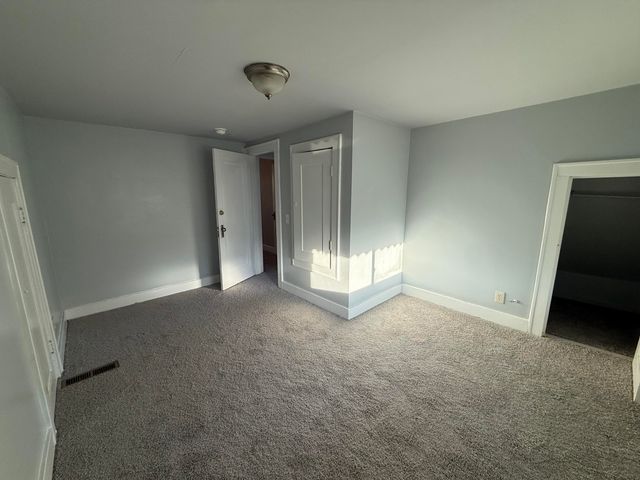 26 Edna Avenue, Pontiac, MI 48341