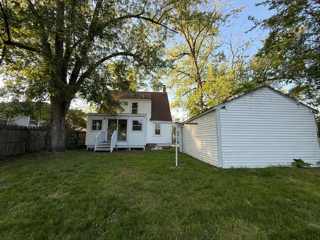 26 Edna Avenue, Pontiac, MI 48341