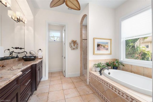 3821 River Point DR, Fort Myers, FL 33905