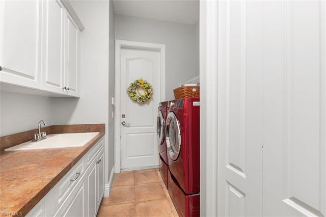 3821 River Point DR, Fort Myers, FL 33905