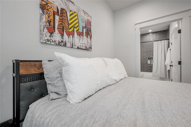 807 E IDA STREET 2, Tampa, FL 33603