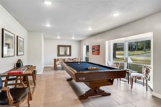 8206 San Cristobal Drive, Dallas, TX 75218