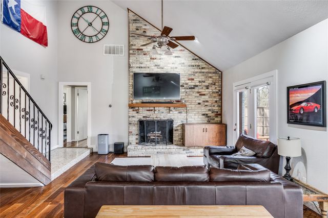 8206 San Cristobal Drive, Dallas, TX 75218