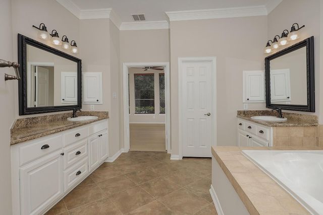 50 Marquise Oaks Place, The Woodlands, TX 77382