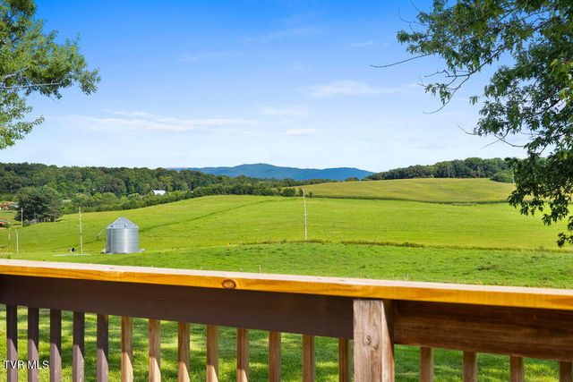 2040 Warrensburg Road, Greeneville, TN 37743