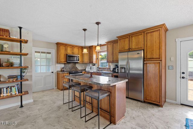 2040 Warrensburg Road, Greeneville, TN 37743