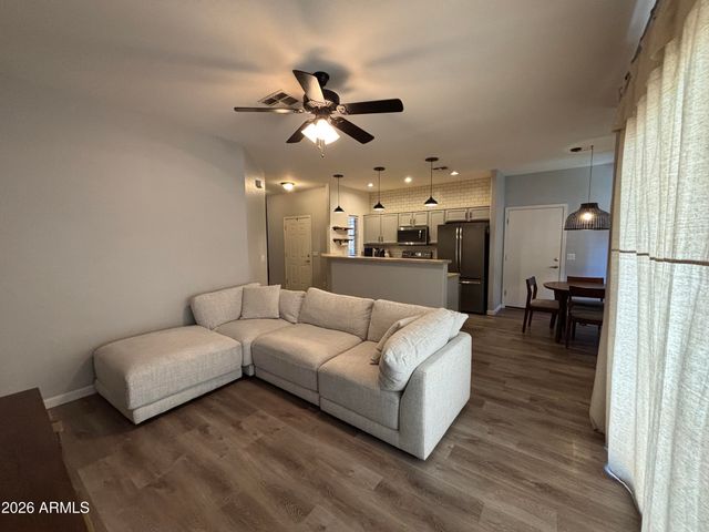 948 E SAVANNAH Drive, Chandler, AZ 85225