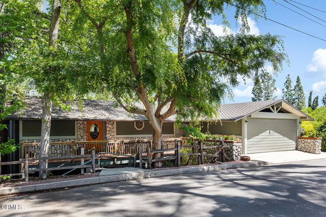 1265 Club House Drive, Pasadena, CA 91105