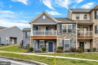 1160 LONBERRY DR, Harrisburg, PA 17111