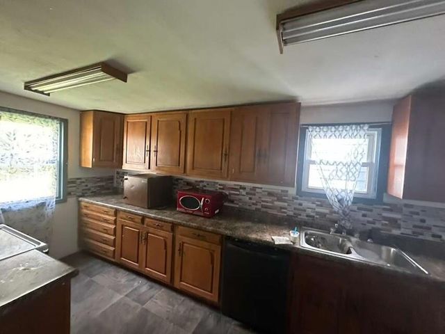 3251 Northwood Avenue, Toledo, OH 43606