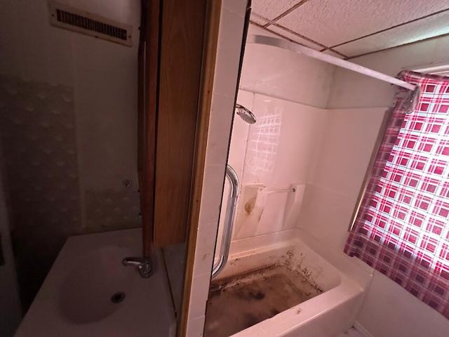 3251 Northwood Avenue, Toledo, OH 43606