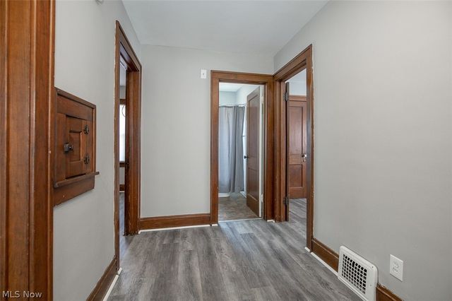 10203 Greenview Avenue, Garfield Heights, OH 44125